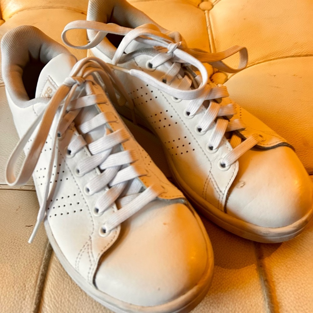 adidas White Women's Sneakers sz 6